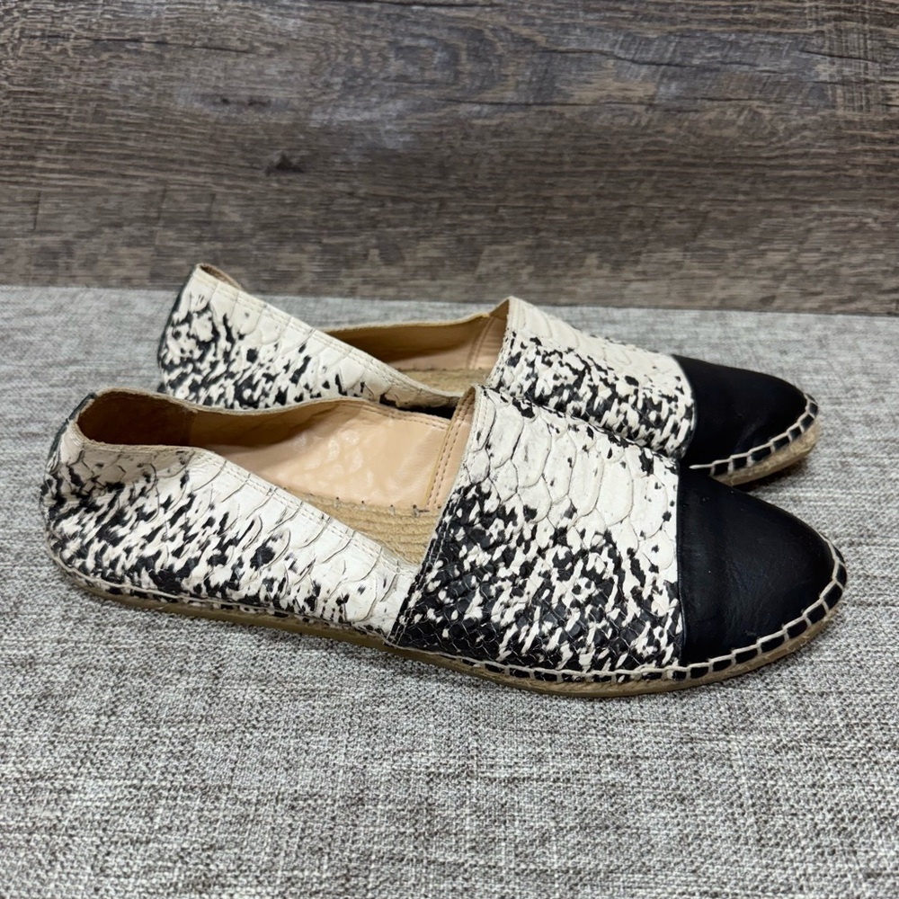 Loeffler Randall Flat Size 7 Mara Espadrilles Snake Embossed Leather Cream Black